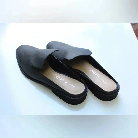 NWOT Very Volatile studded mulea - Picture 2 of 10